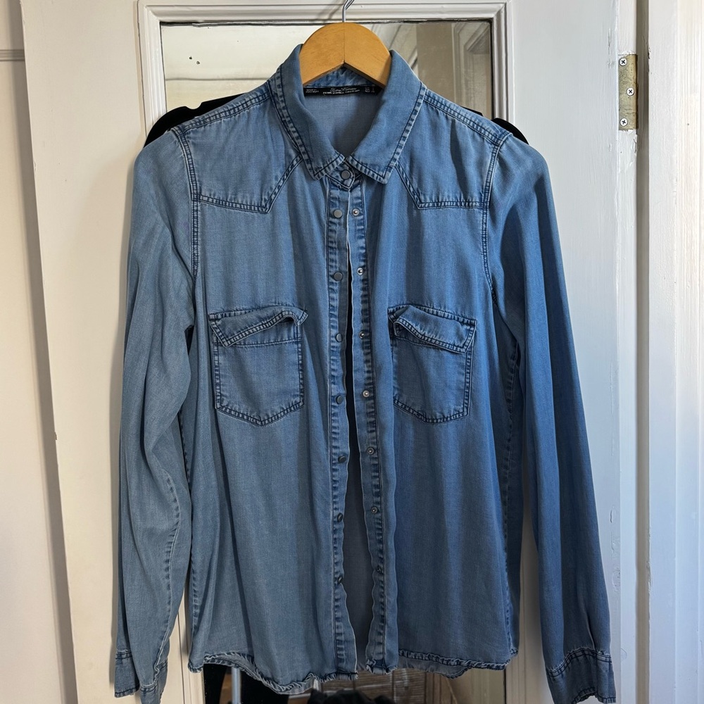 Zara chambray Denim effect Shirt - women’s S